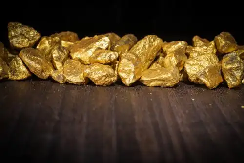 贸易政策不确定性升温，黄金多空博弈关键位解析